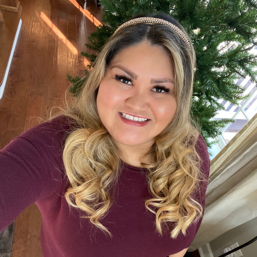 Meet your Posher, Cindy
